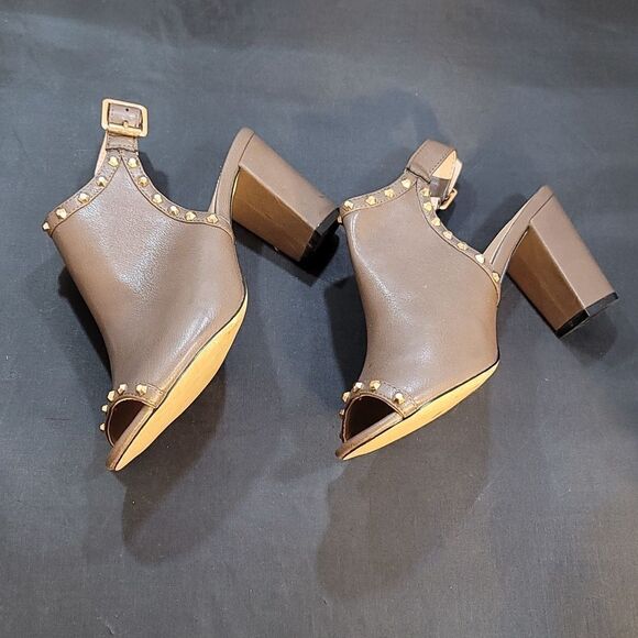 METAPHOR STUDDED SLINGBACK PEEP TOE BLOCK HEEL SANDAL - Picture 13 of 14